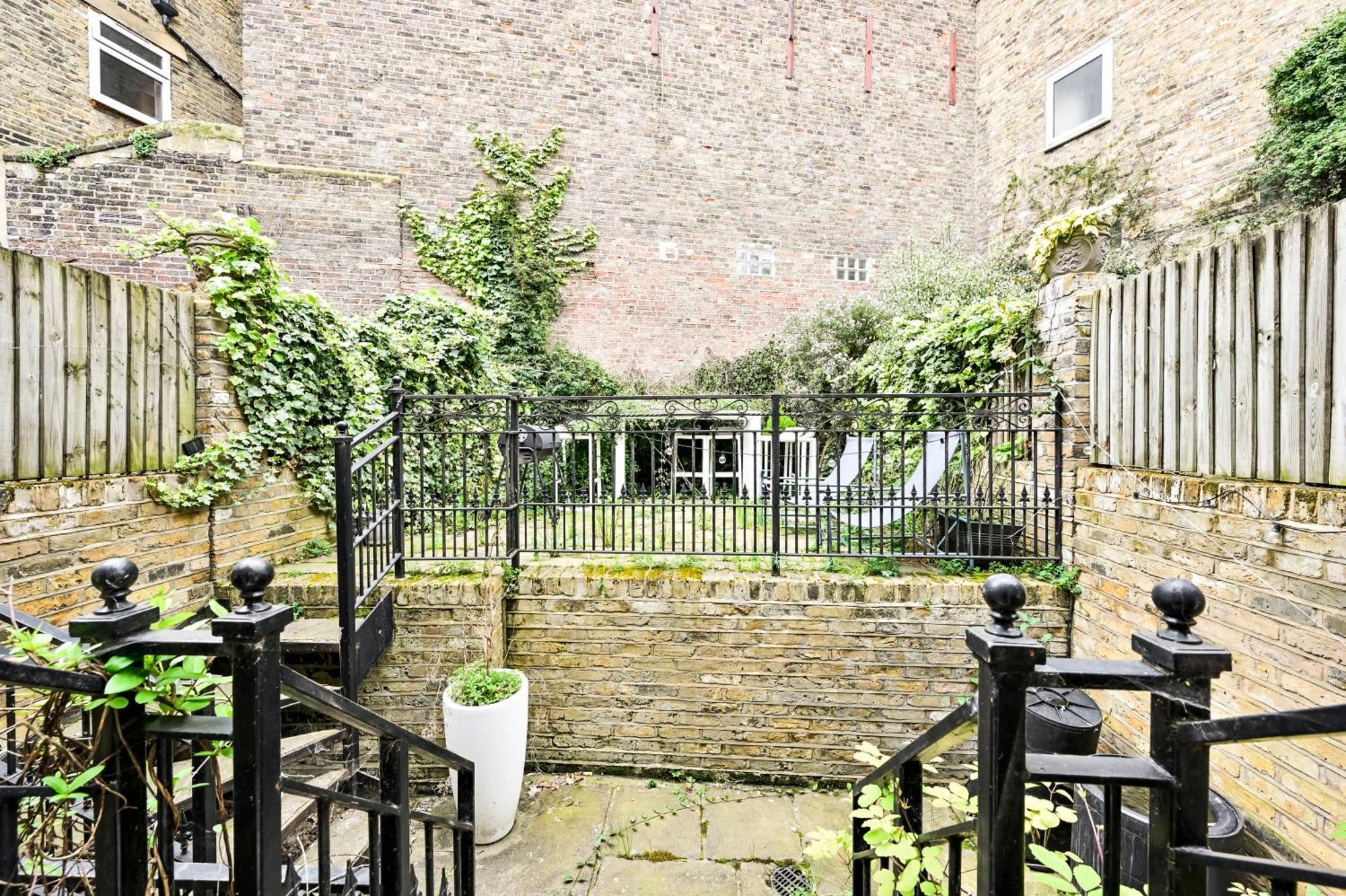 5 Bed House - Fancy - Sleep Up To 12 - Casa vacanze Londra