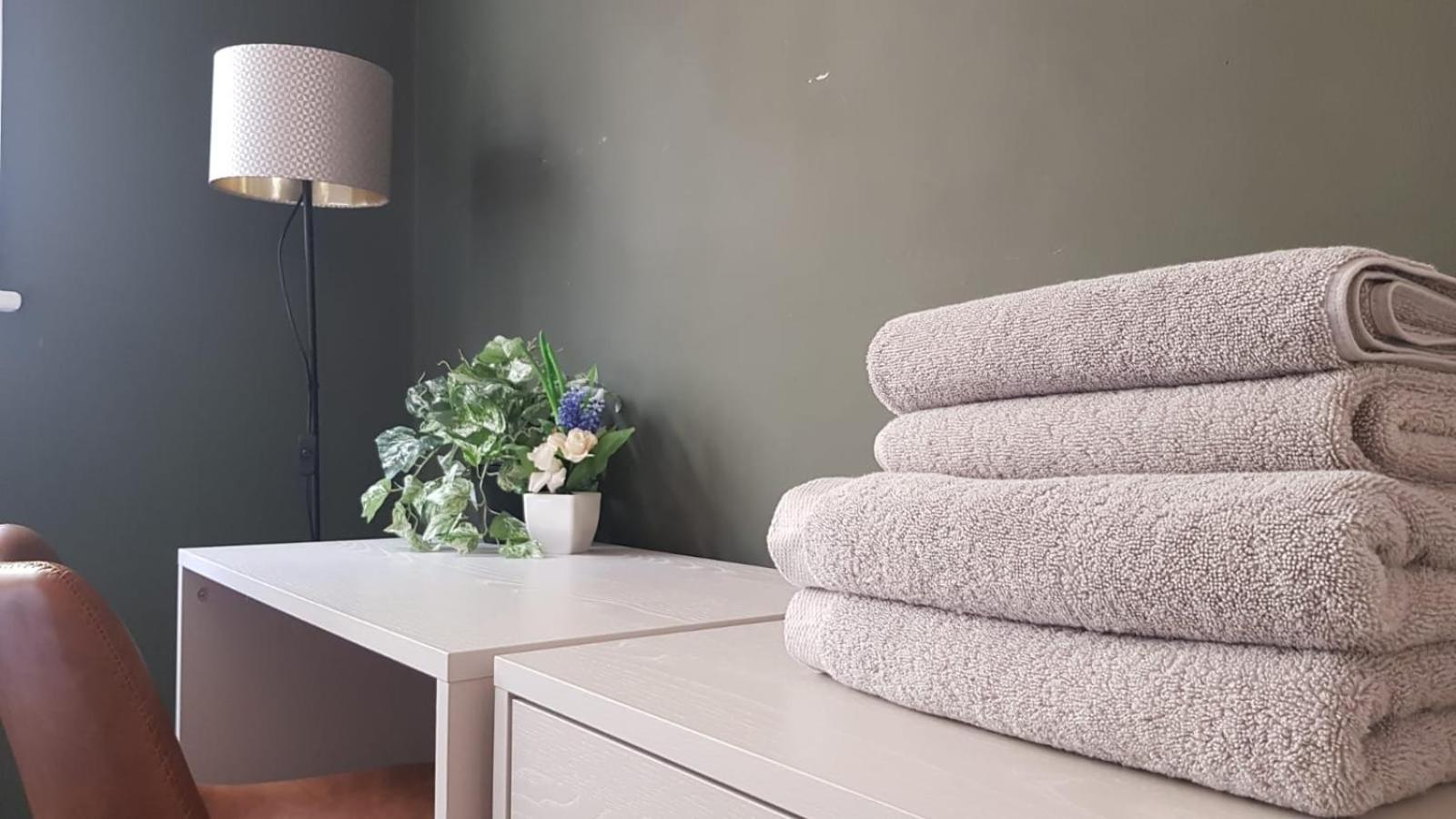 5 Bed House - Fancy - Sleep Up To 12 - Londra